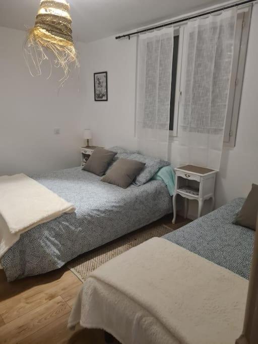 Charmant Appart Cosy Climatise Avec Terrasse Besseges Ngoại thất bức ảnh